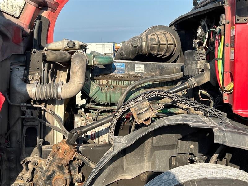 Volvo VNL760 Vetopöytäautot
