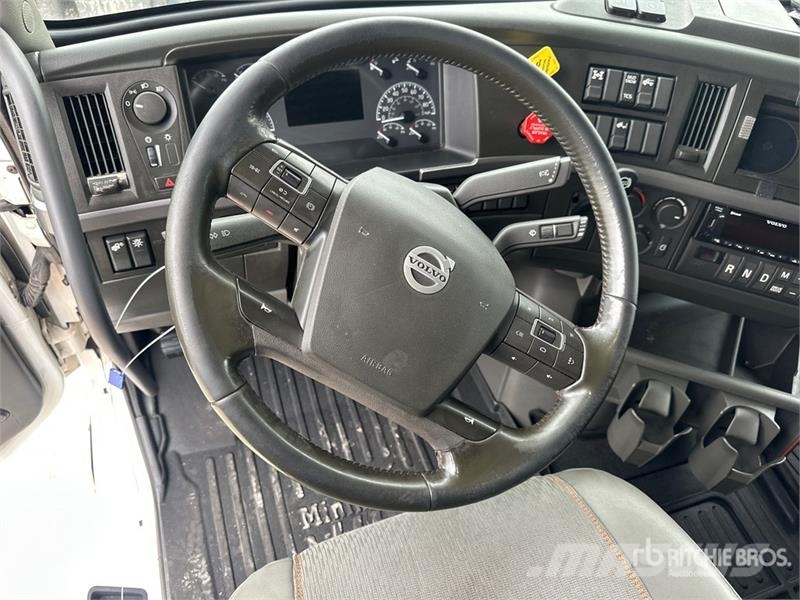 Volvo VNL760 Camiones tractor