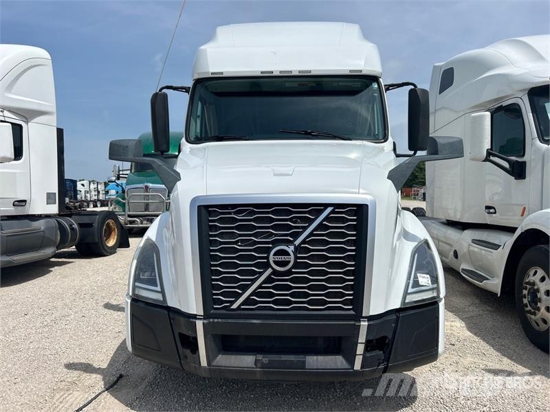 Volvo VNL760 Prime Movers