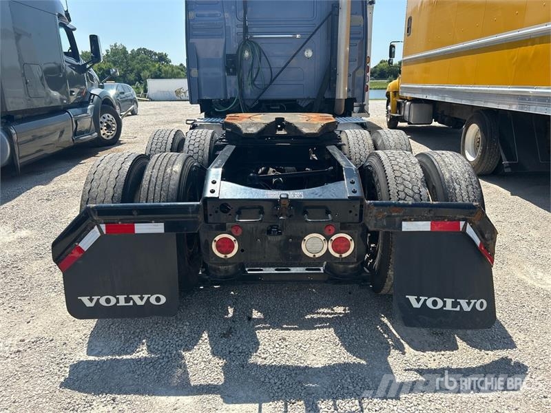 Volvo VNL760 Vetopöytäautot