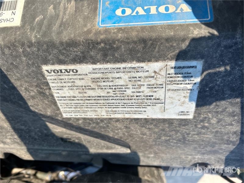 Volvo VNL760 Vetopöytäautot