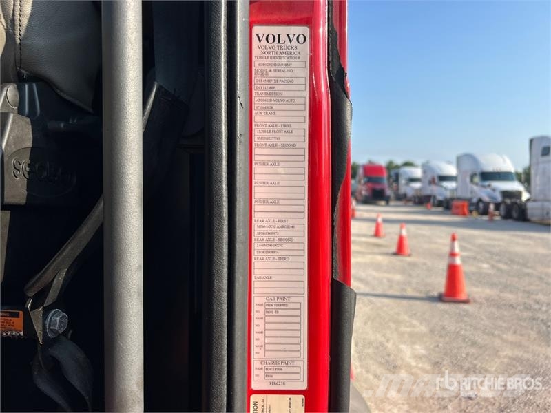 Volvo VNL760 Vetopöytäautot