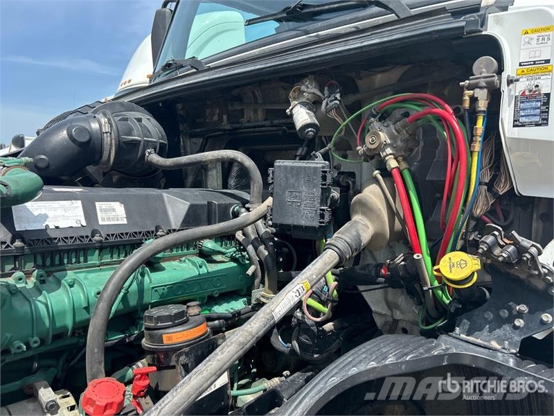 Volvo VNL760 Prime Movers