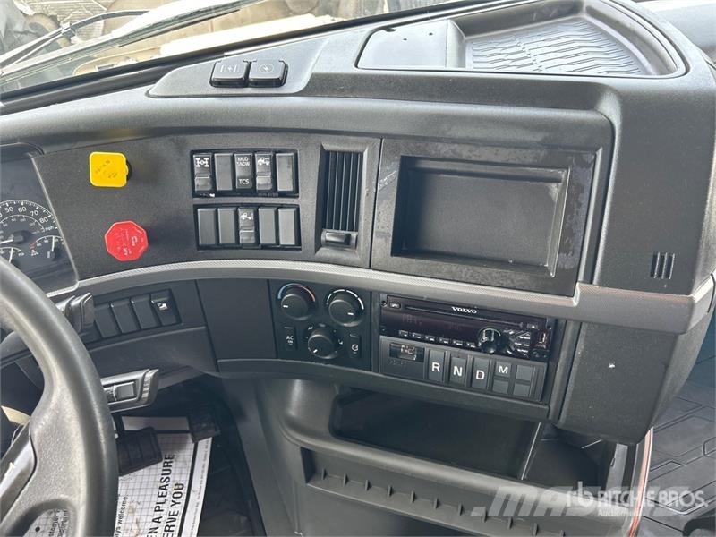 Volvo VNL760 Prime Movers