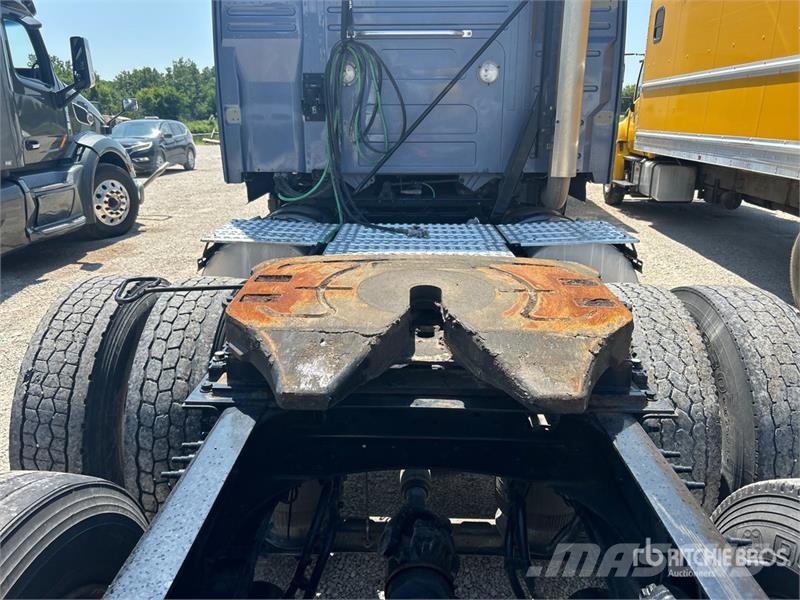 Volvo VNL760 Vetopöytäautot