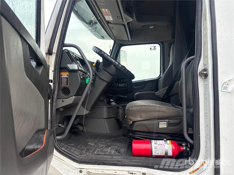 Volvo VNL760 牵引车