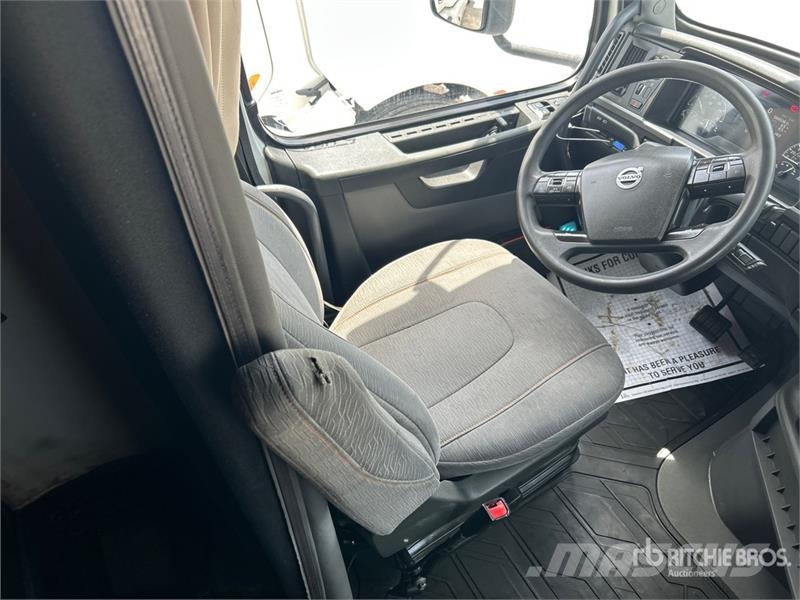 Volvo VNL760 Prime Movers