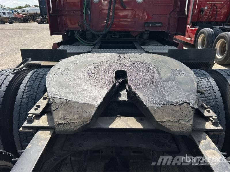 Volvo VNL760 中古トラクターヘッド | トレーラーヘッド