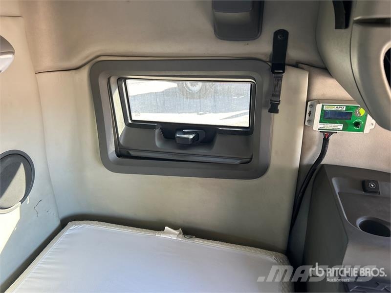 Volvo VNL760 وحدات الجر