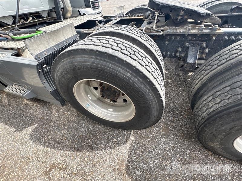 Volvo VNL760 Vilcēji