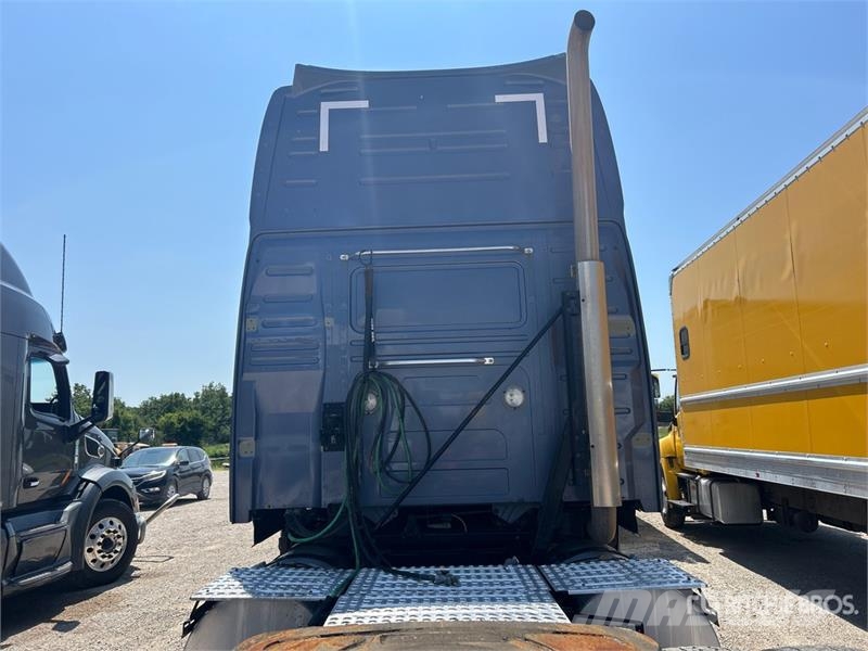 Volvo VNL760 Vetopöytäautot