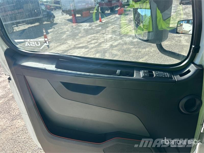 Volvo VNL760 وحدات الجر