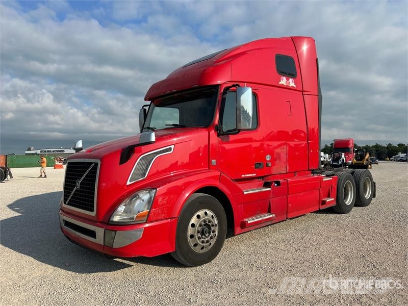 Volvo VNL760 Vetopöytäautot