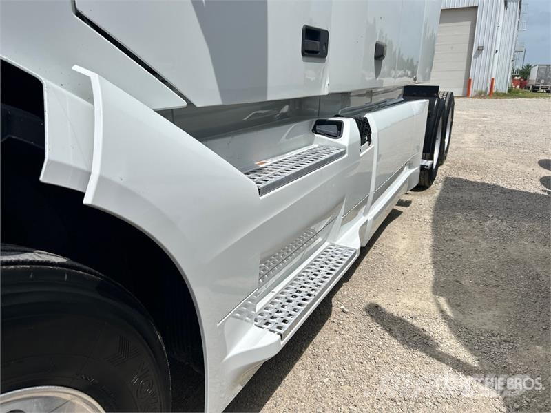 Volvo VNL760 Prime Movers