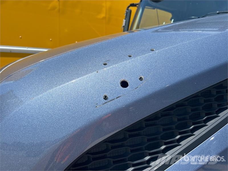 Volvo VNL760 Vetopöytäautot