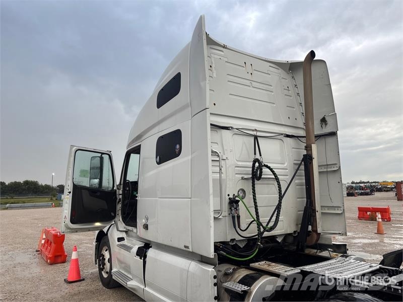 Volvo VNL760 牵引车