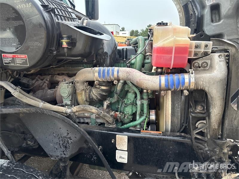 Volvo VNL760 牵引车
