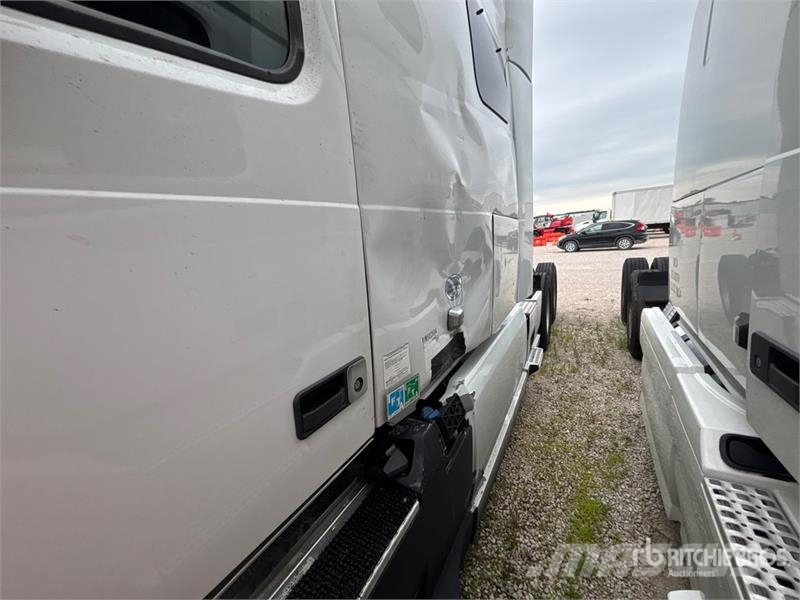 Volvo VNL760 Tractor Units