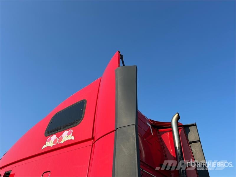 Volvo VNL760 Vetopöytäautot