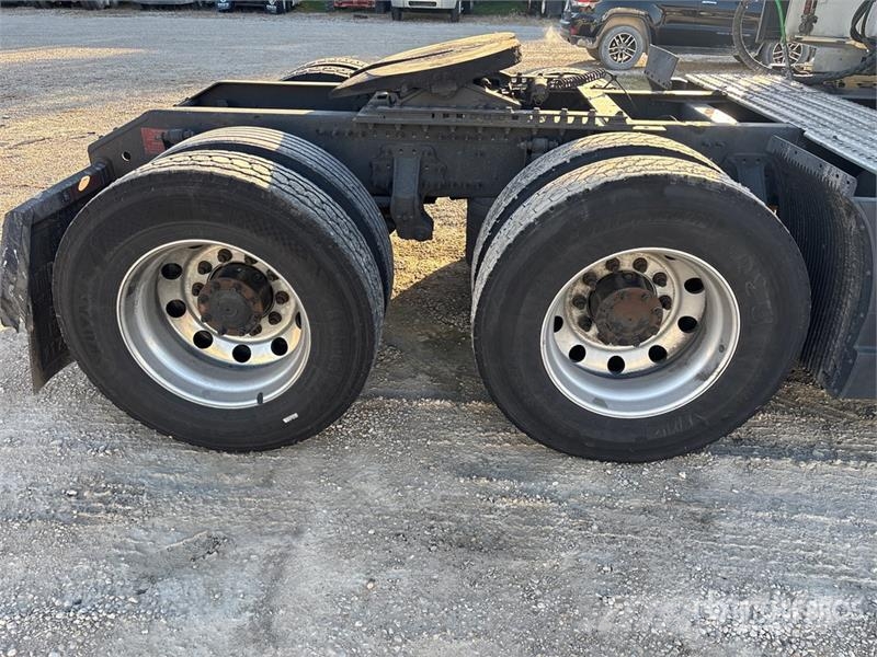 Volvo VNL760 Vlačilci