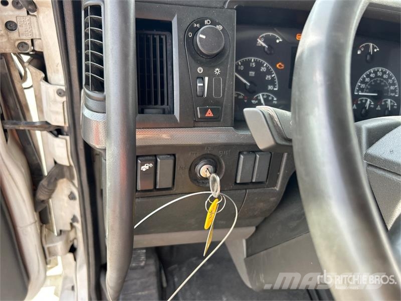 Volvo VNL760 Vlačilci