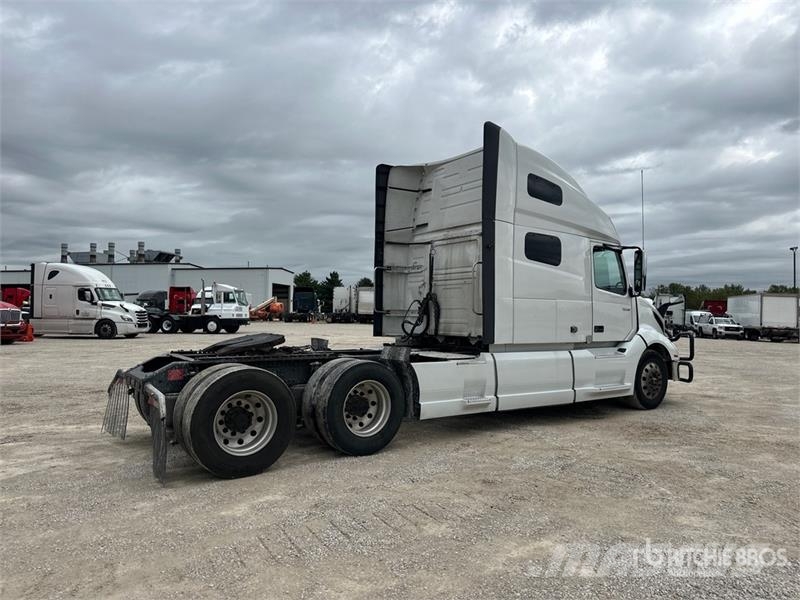 Volvo VNL760 Camiones tractor