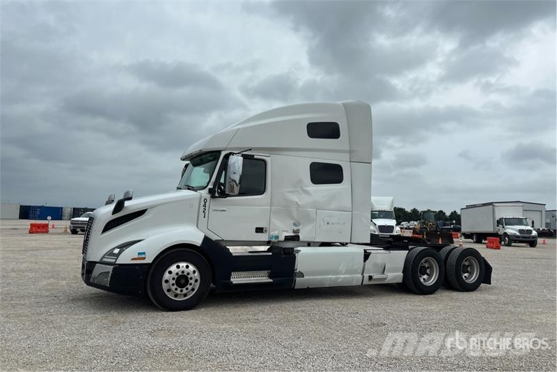 Volvo VNL760 Tractor Units