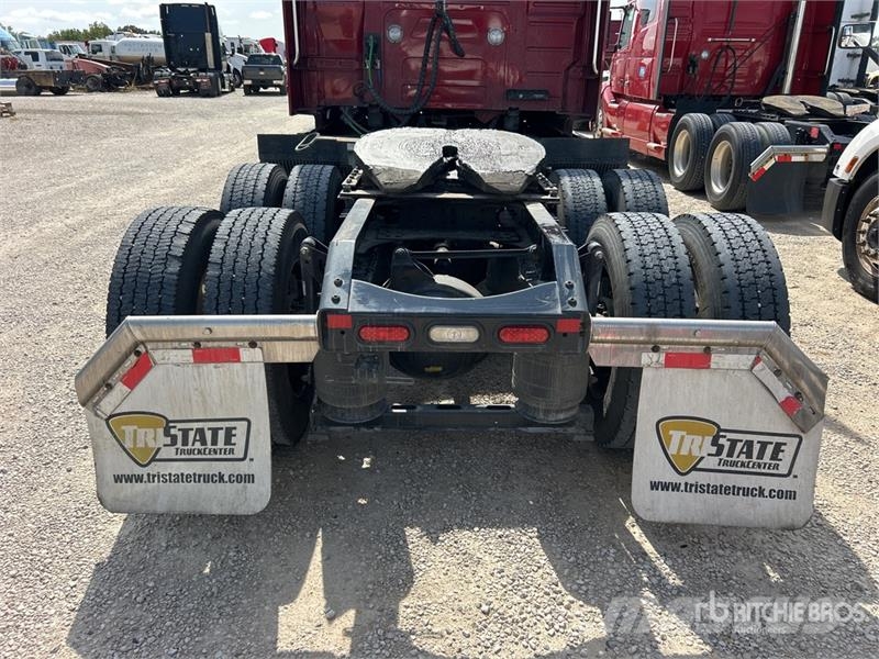 Volvo VNL760 中古トラクターヘッド | トレーラーヘッド