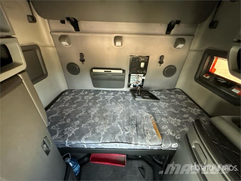 Volvo VNL760 트랙터 유닛