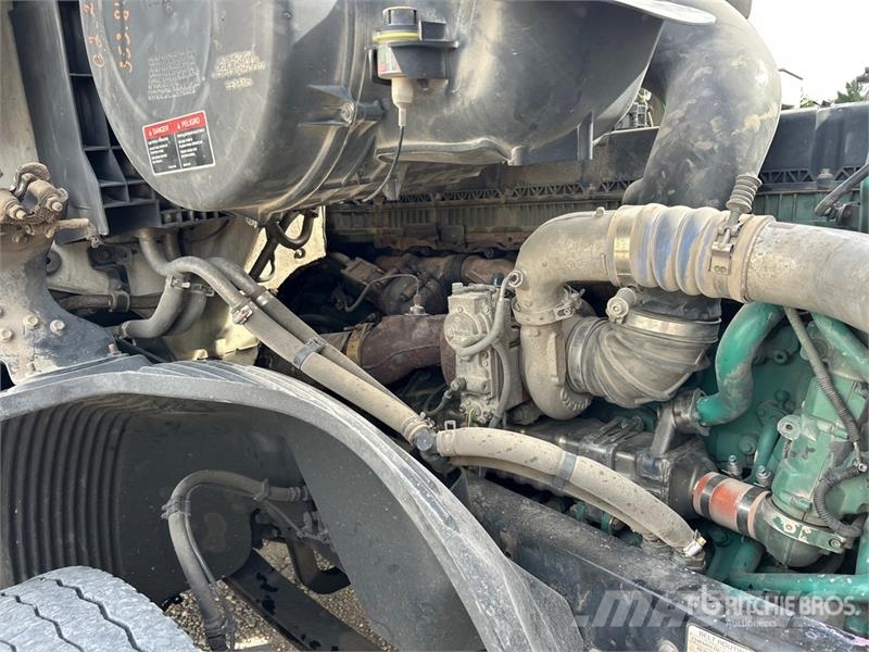 Volvo VNL760 Vlačilci