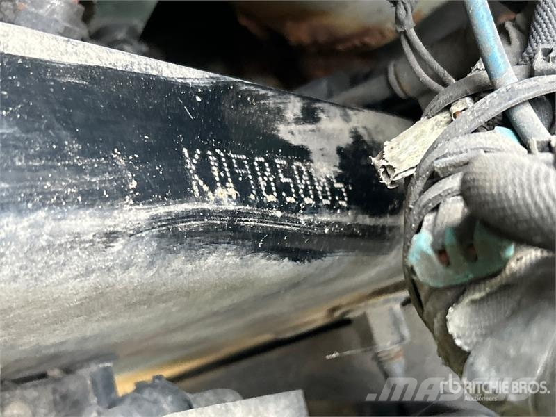 Volvo VNL760 中古トラクターヘッド | トレーラーヘッド