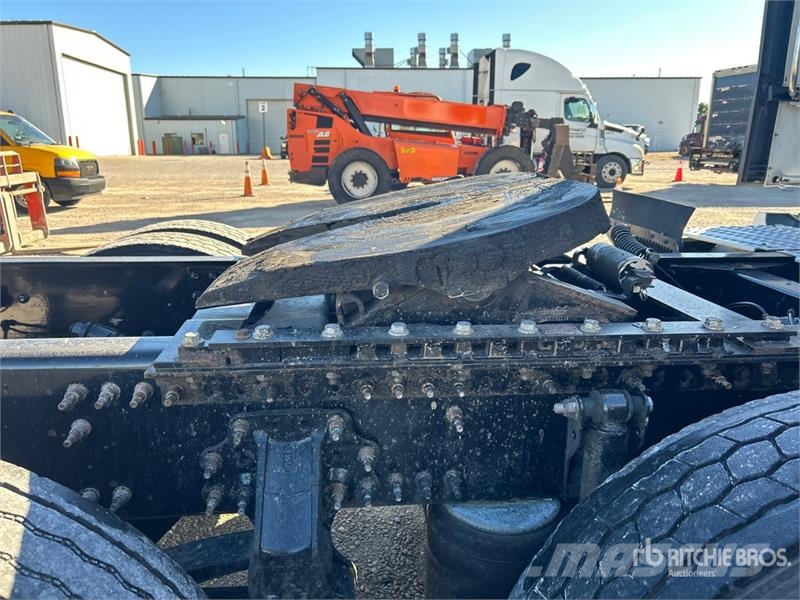 Volvo VNL760 وحدات الجر