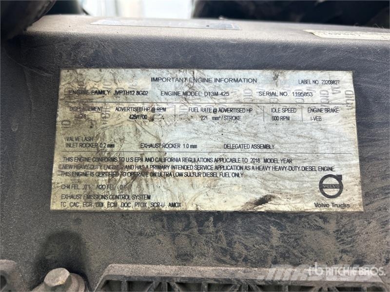Volvo VNL760 中古トラクターヘッド | トレーラーヘッド