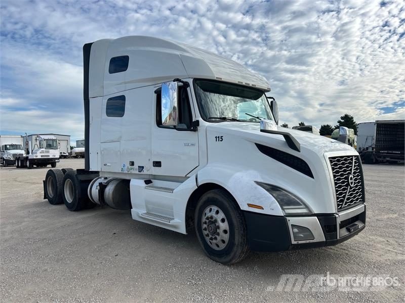 Volvo VNL760 中古トラクターヘッド | トレーラーヘッド