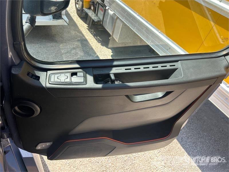 Volvo VNL760 Vetopöytäautot