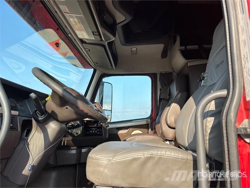 Volvo VNL760 Vetopöytäautot
