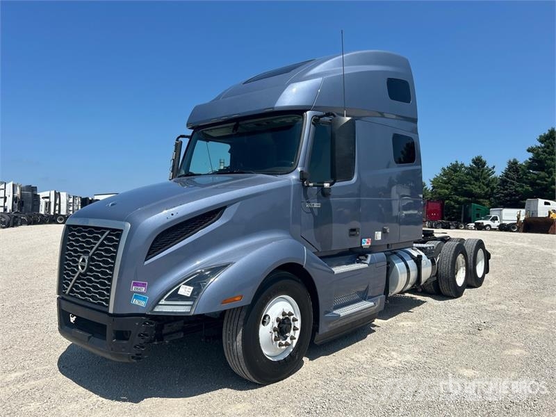 Volvo VNL760 Vetopöytäautot