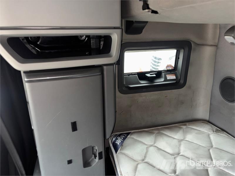 Volvo VNL760 牵引车