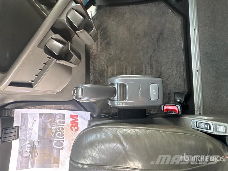 Volvo VNL860 Vetopöytäautot