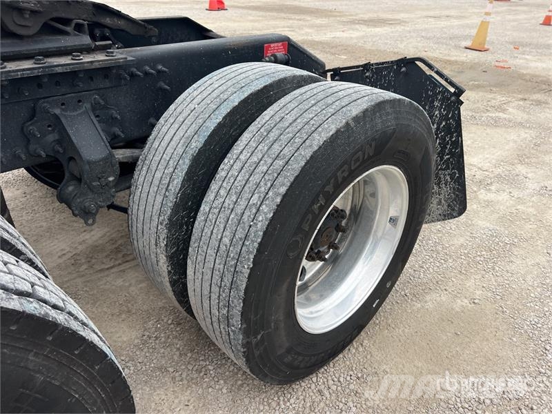 Volvo VNL860 Motrici e Trattori Stradali