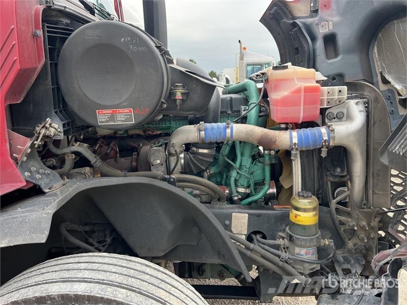 Volvo VNL860 Motrici e Trattori Stradali