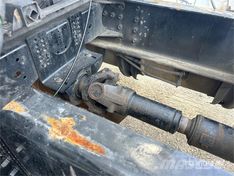 Volvo VNL860 Vetopöytäautot