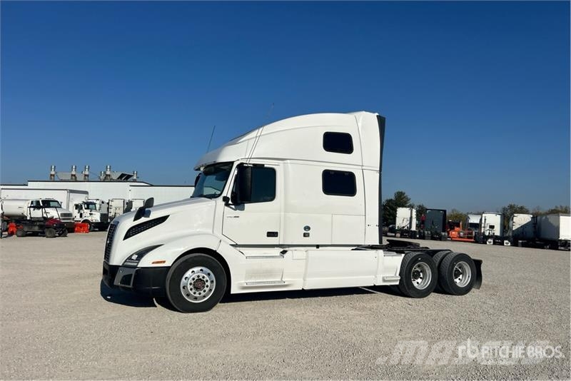 Volvo VNL860 Sattelzugmaschinen