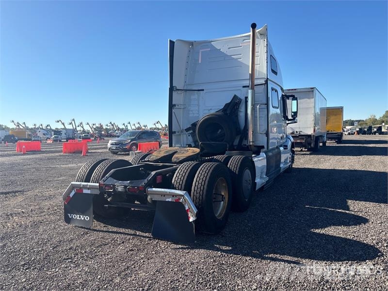 Volvo VNL860 Vilcēji