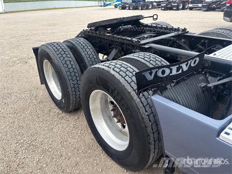 Volvo VNL860 Vilcēji