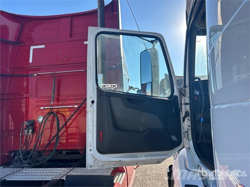 Volvo VNL860 Sattelzugmaschinen