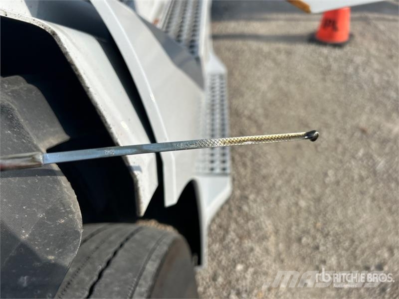 Volvo VNL860 Vetopöytäautot