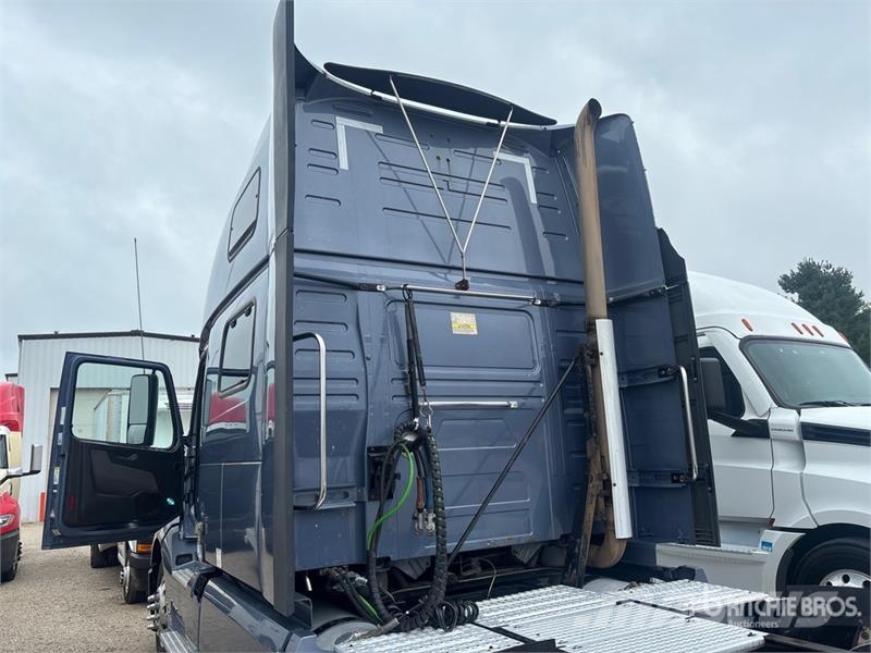 Volvo VNL860 Vilcēji