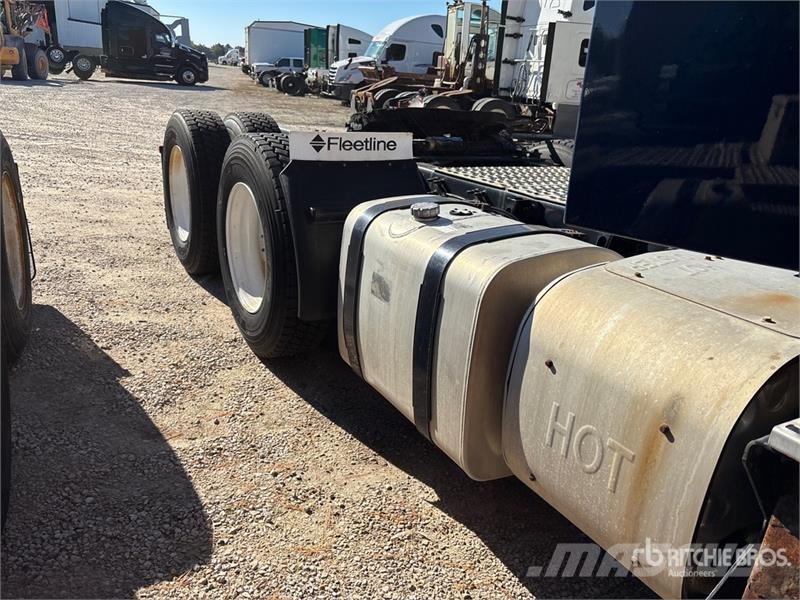 Volvo VNM Trekkers