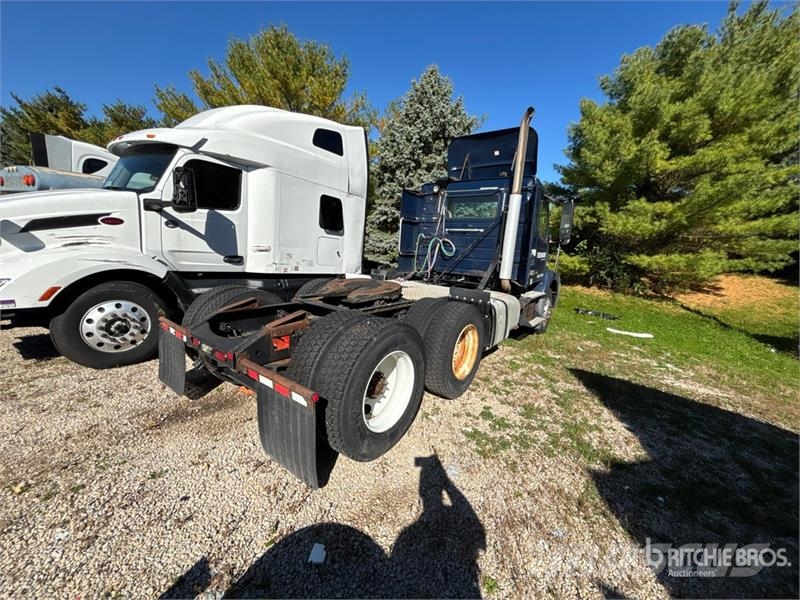 Volvo VNM Trekkers